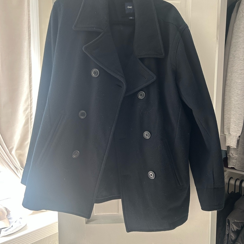 GAP Men's Classic Navy Peacoat